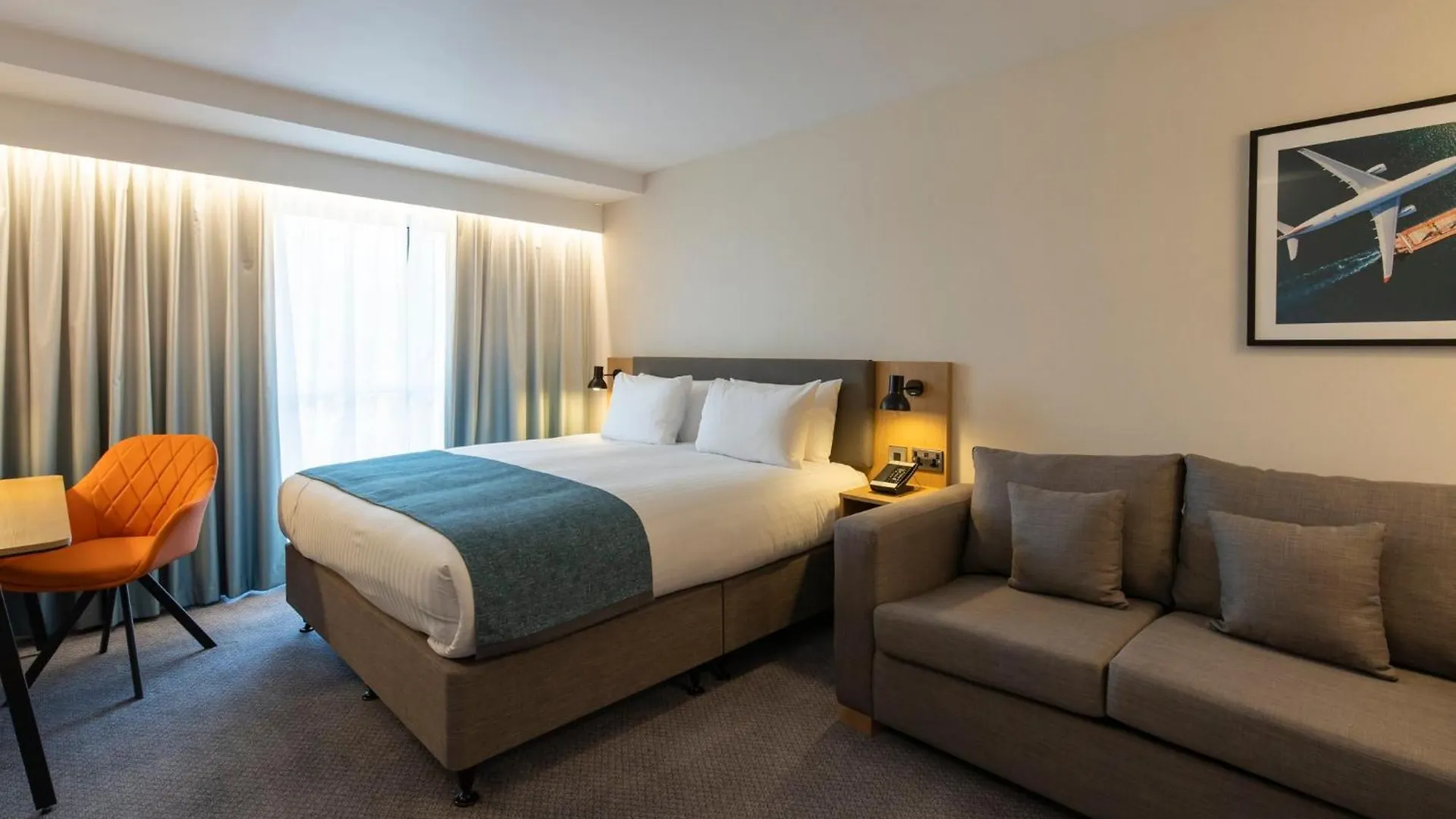 Redhill  Holiday Inn Bristol Airport By Ihg