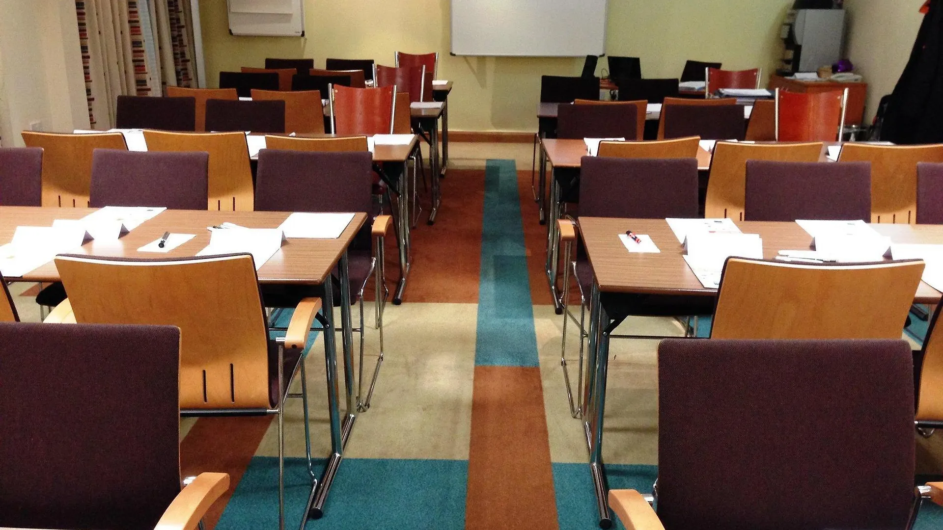 Redhill  Holiday Inn Bristol Airport By Ihg Redhill (Somerset)