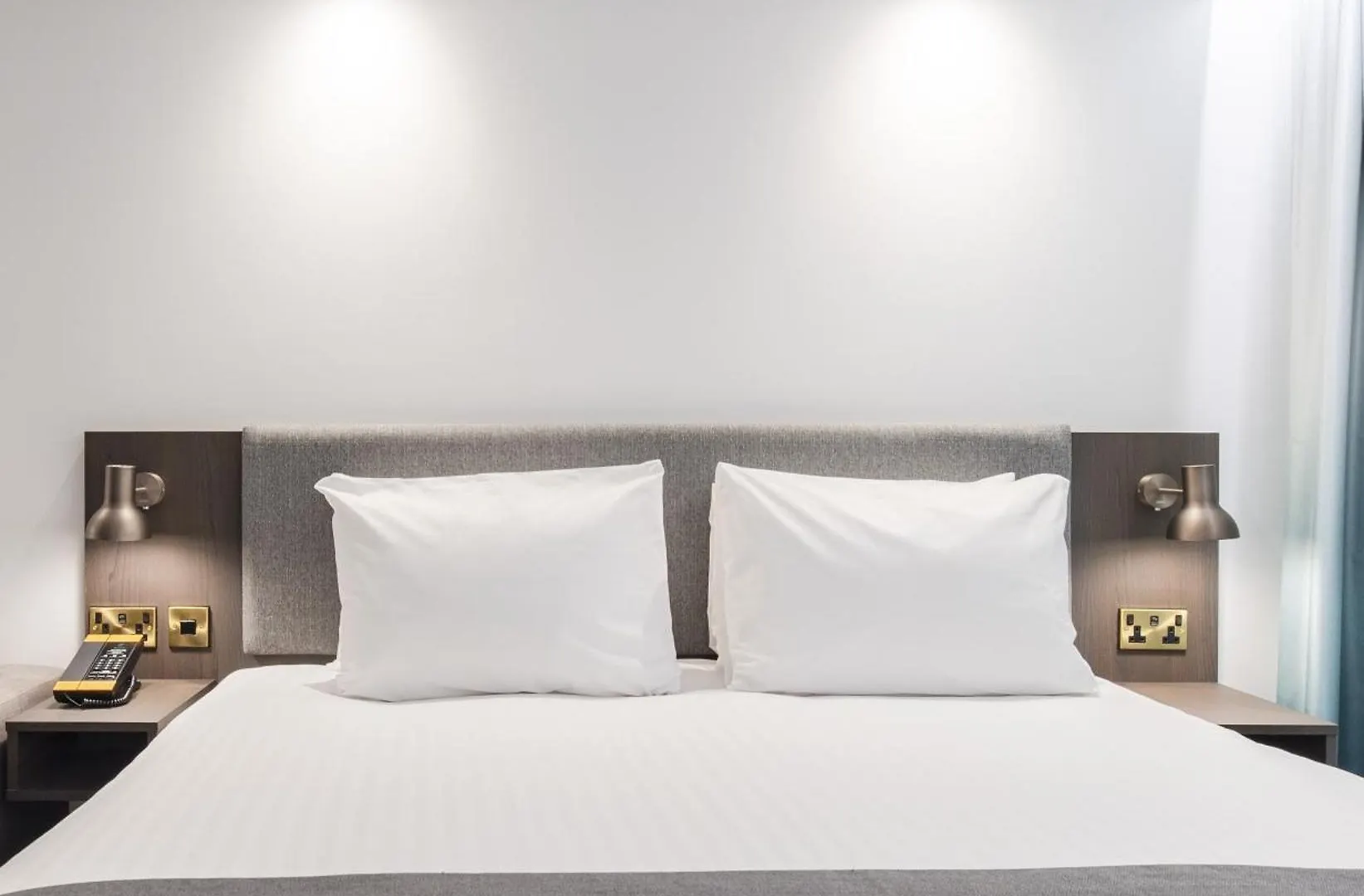 Holiday Inn Bristol Airport By Ihg Redhill