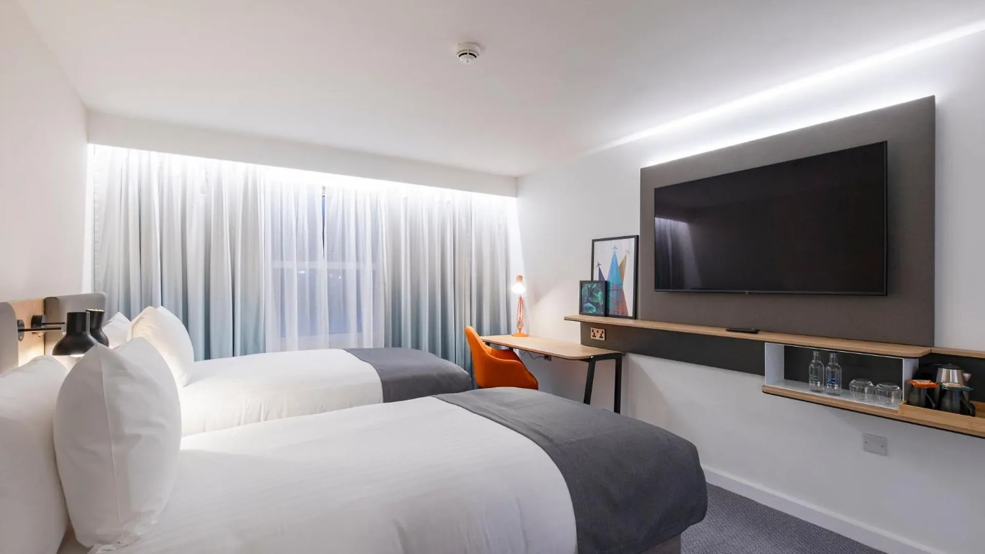 Holiday Inn Bristol Airport By Ihg Redhill  Redhill (Somerset)