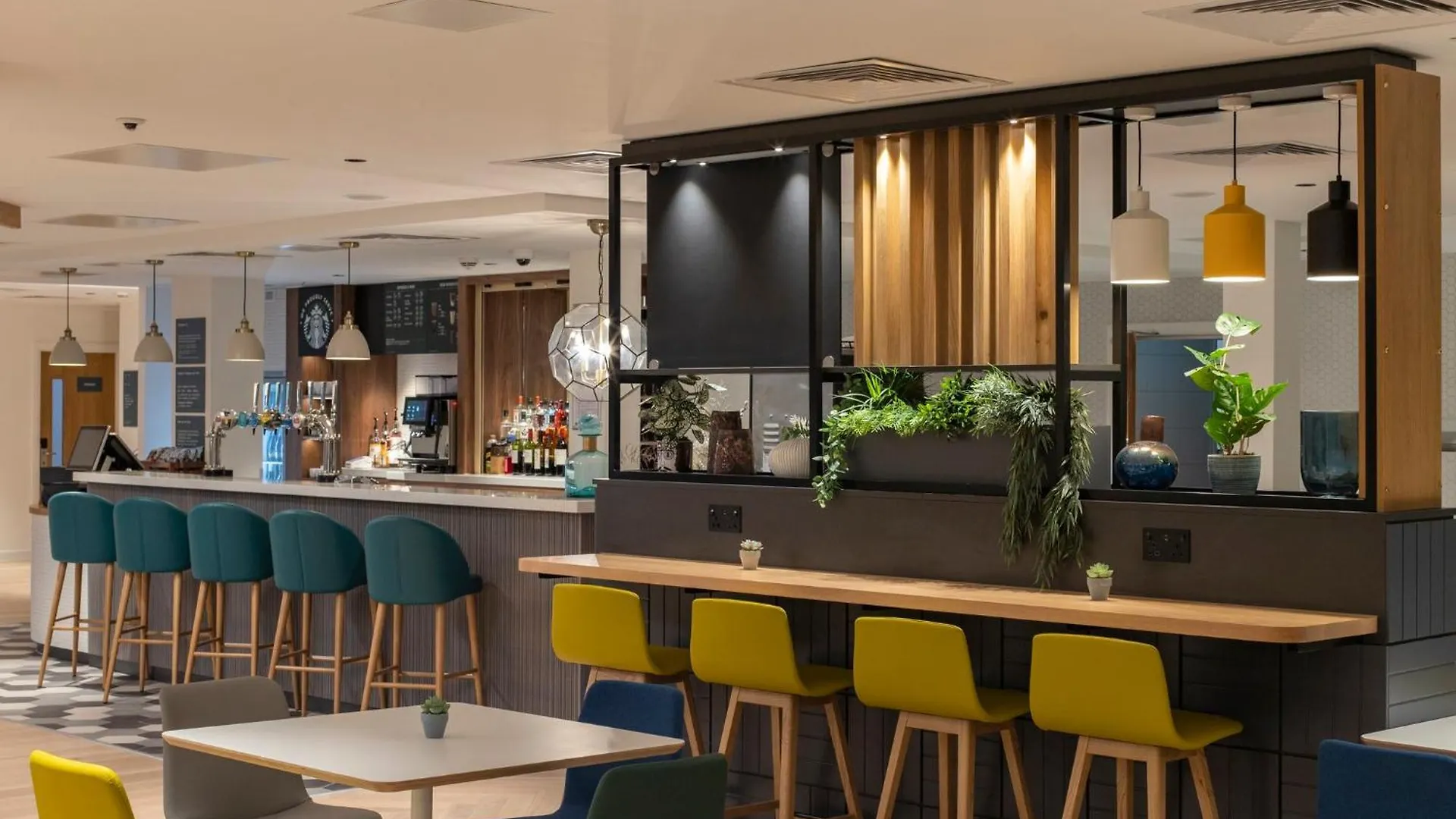 Holiday Inn Bristol Airport By Ihg Redhill  Royaume-Uni
