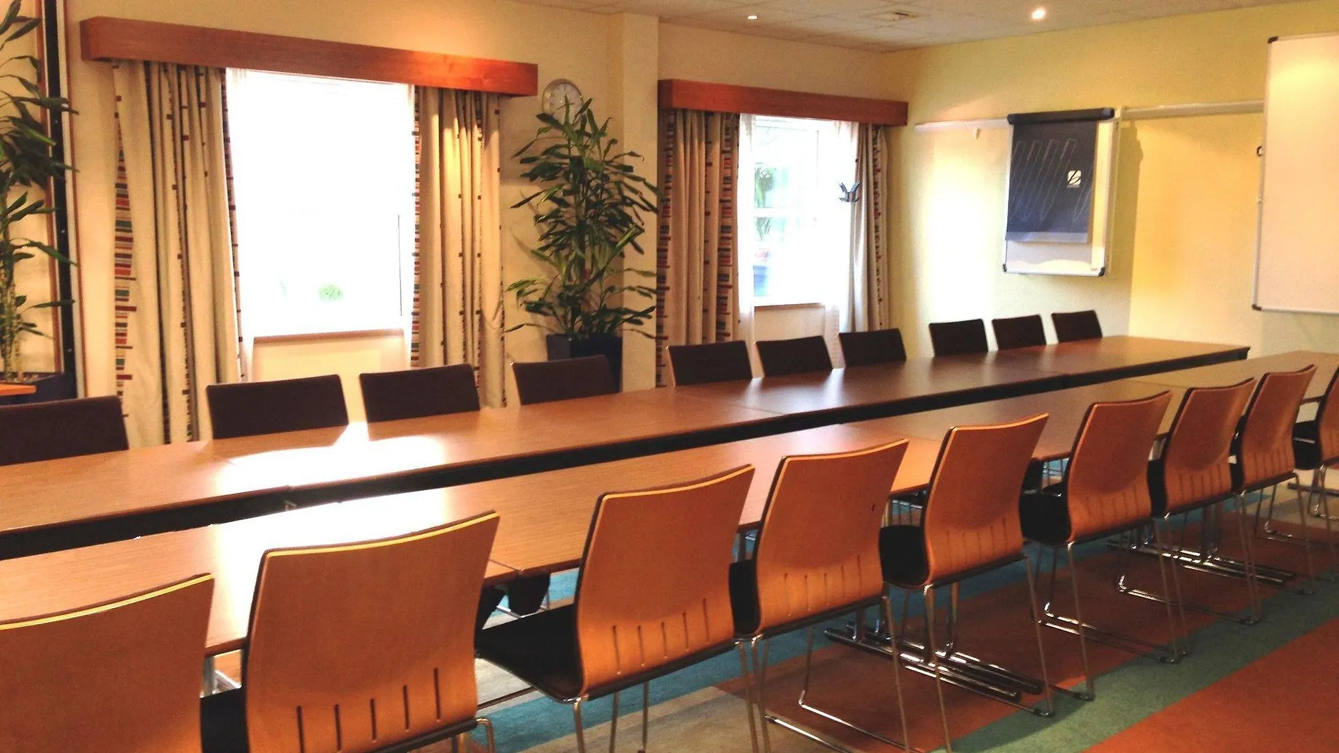 Holiday Inn Bristol Airport By Ihg Redhill