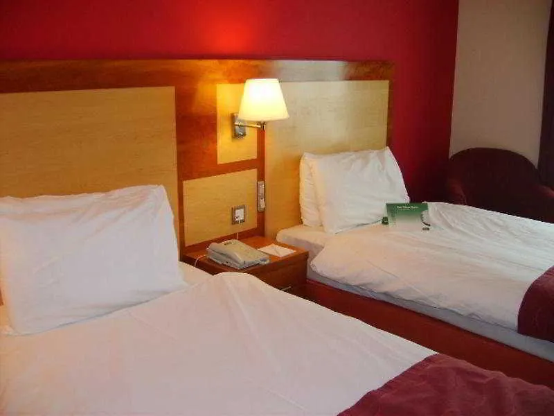 Holiday Inn Bristol Airport By Ihg Redhill  Hotel